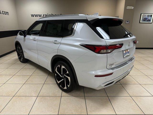 new 2024 Mitsubishi Outlander car, priced at $33,815