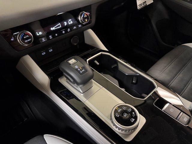 new 2025 Mitsubishi Outlander car, priced at $35,489
