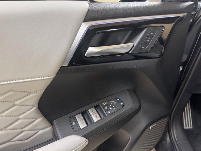 new 2025 Mitsubishi Outlander car, priced at $37,477
