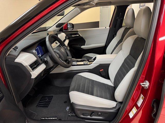 new 2025 Mitsubishi Outlander car, priced at $36,489