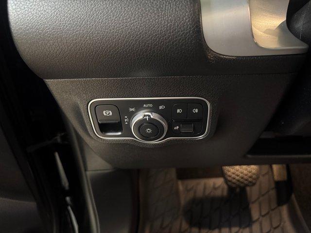 used 2022 Mercedes-Benz GLB 250 car, priced at $33,800