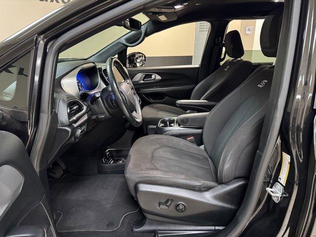 used 2021 Chrysler Pacifica car, priced at $27,700