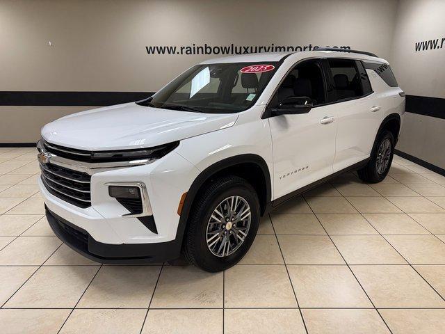 used 2025 Chevrolet Traverse car, priced at $36,988