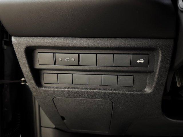 new 2025 Mitsubishi Outlander car, priced at $35,964