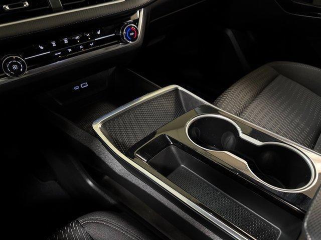 used 2025 Chevrolet Equinox car, priced at $24,687