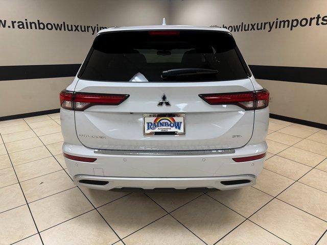 new 2024 Mitsubishi Outlander car, priced at $33,540