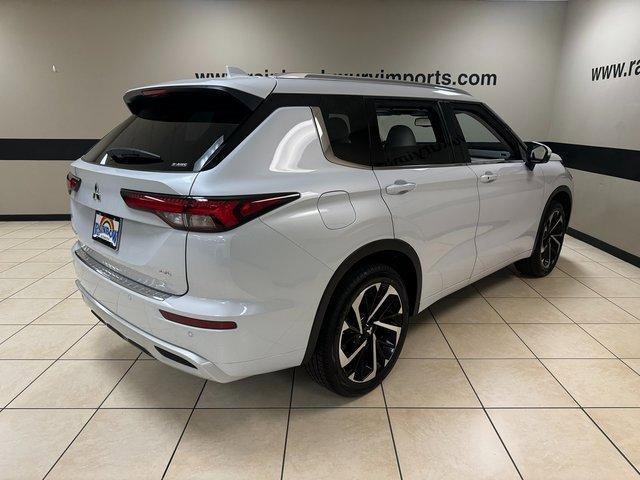 new 2024 Mitsubishi Outlander car, priced at $35,085