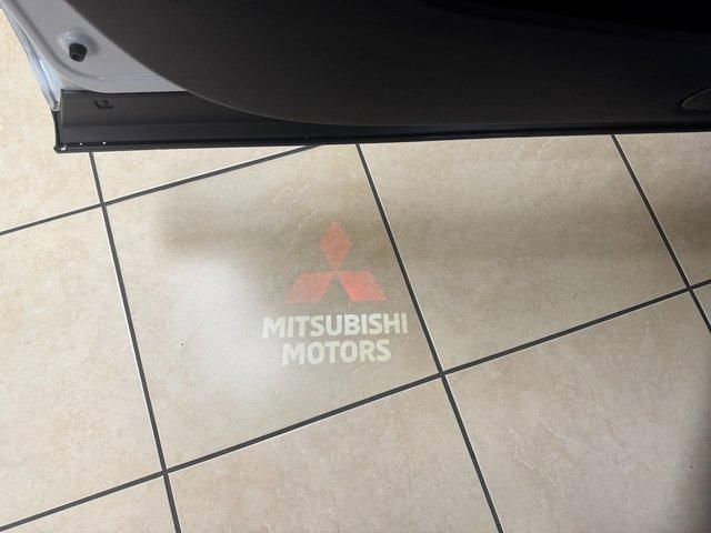 new 2025 Mitsubishi Outlander car