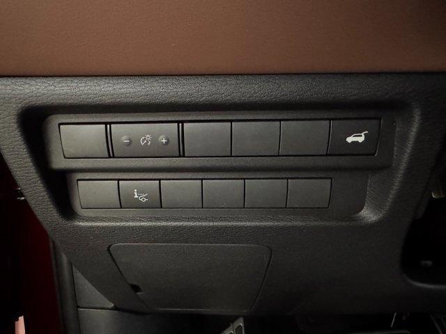 new 2025 Mitsubishi Outlander car, priced at $43,050