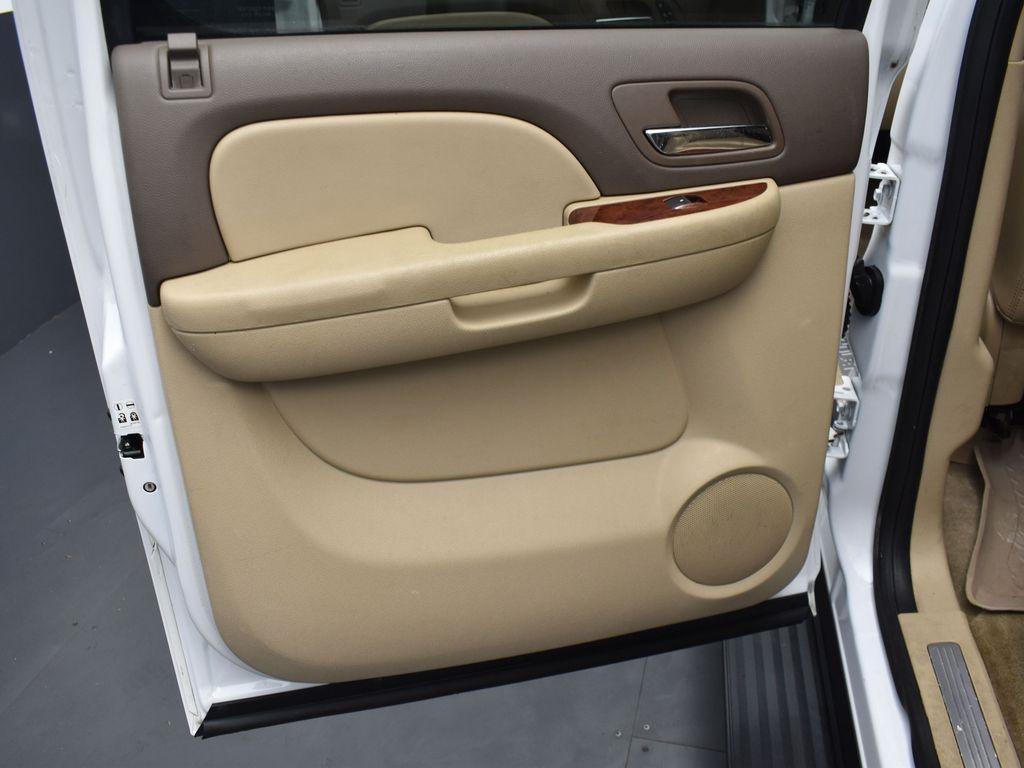 used 2013 Chevrolet Suburban car, priced at $19,500