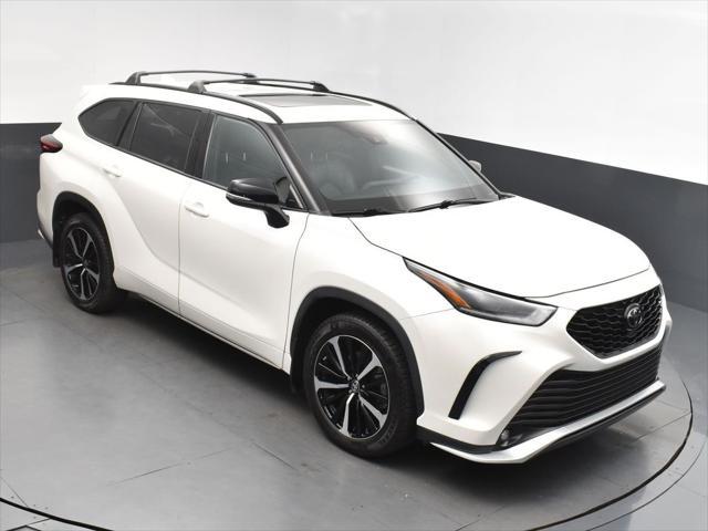 used 2021 Toyota Highlander car, priced at $31,921