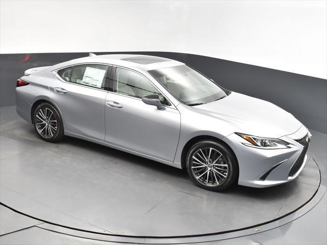 new 2025 Lexus ES 300h car, priced at $51,040