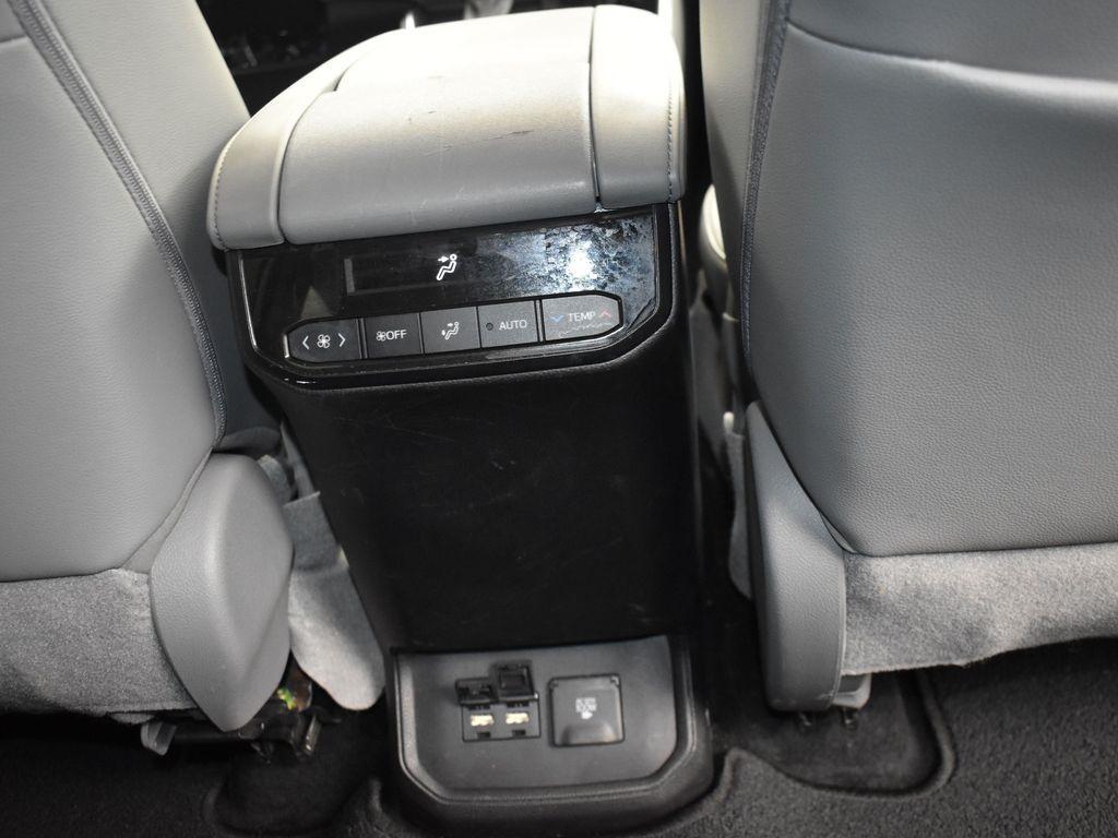used 2021 Toyota Highlander car, priced at $27,800
