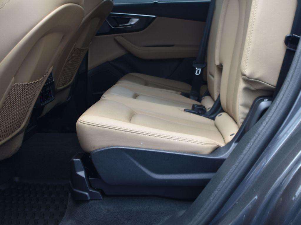 used 2023 Audi Q7 car, priced at $39,600