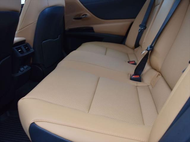 new 2025 Lexus ES 300h car, priced at $51,225