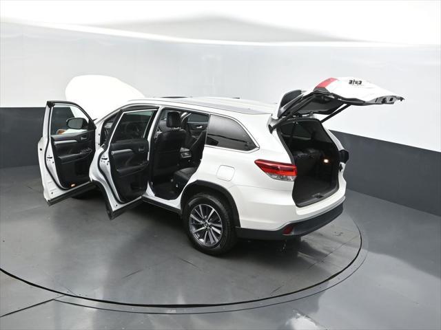 used 2019 Toyota Highlander car, priced at $19,800