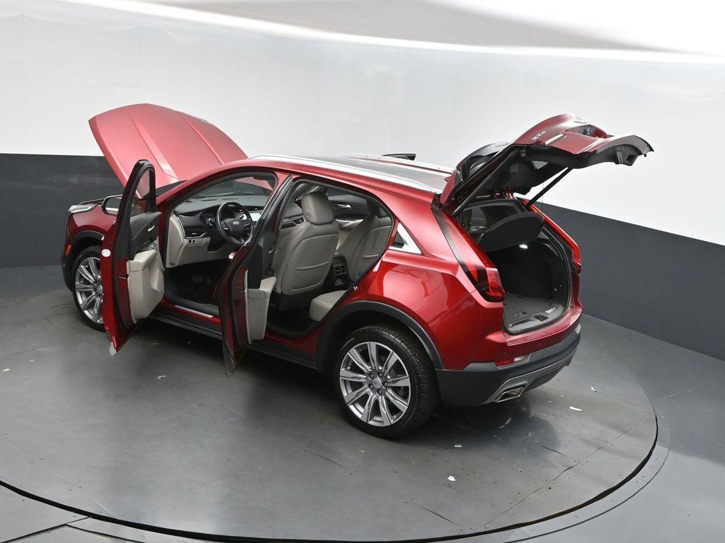 used 2021 Cadillac XT4 car, priced at $22,000