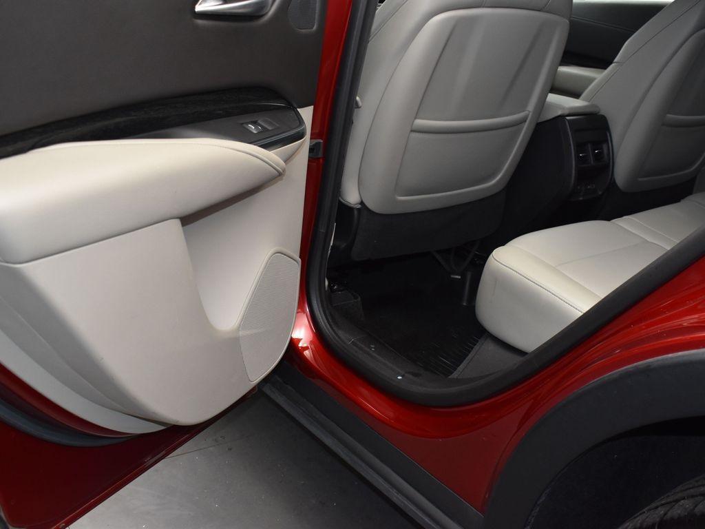 used 2021 Cadillac XT4 car, priced at $22,000