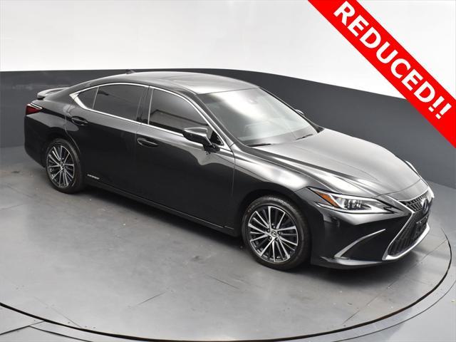 used 2022 Lexus ES 300h car, priced at $29,521