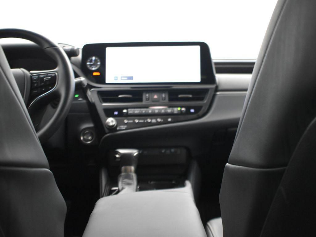 used 2025 Lexus ES 350 car, priced at $48,000