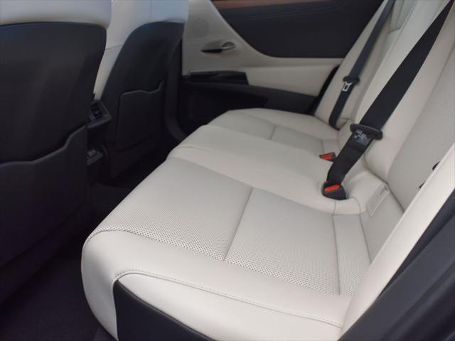 new 2025 Lexus ES 350 car, priced at $47,815