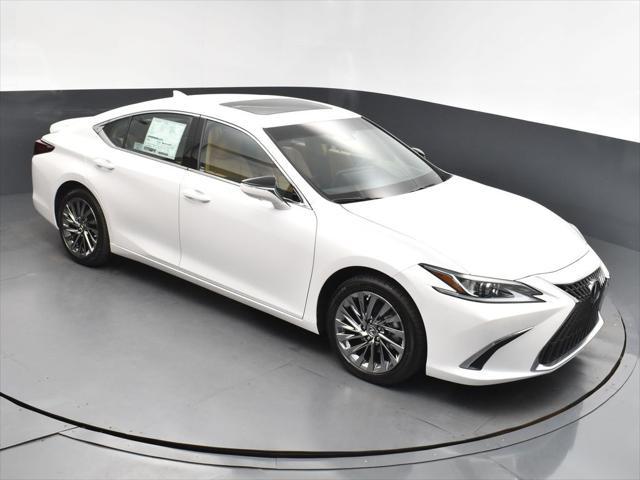 new 2025 Lexus ES 300h car, priced at $54,215