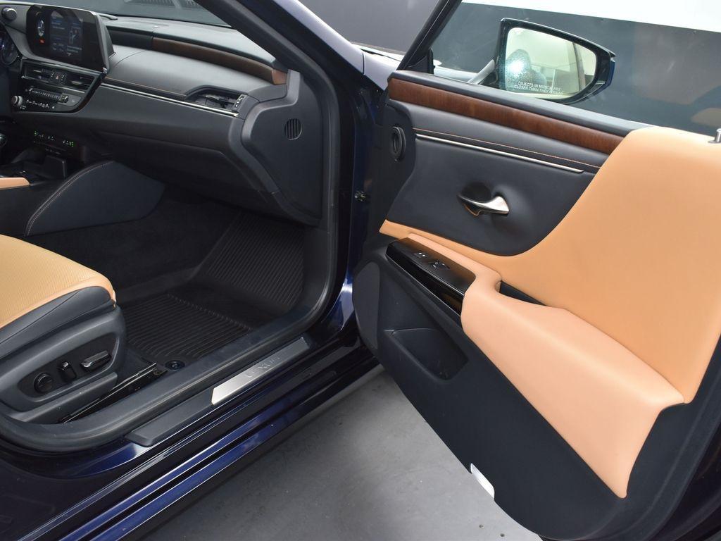 used 2022 Lexus ES 350 car, priced at $40,902