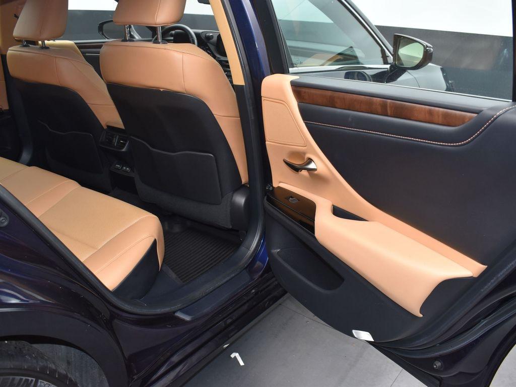 used 2022 Lexus ES 350 car, priced at $40,902