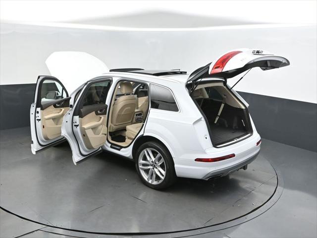 used 2018 Audi Q7 car, priced at $24,500