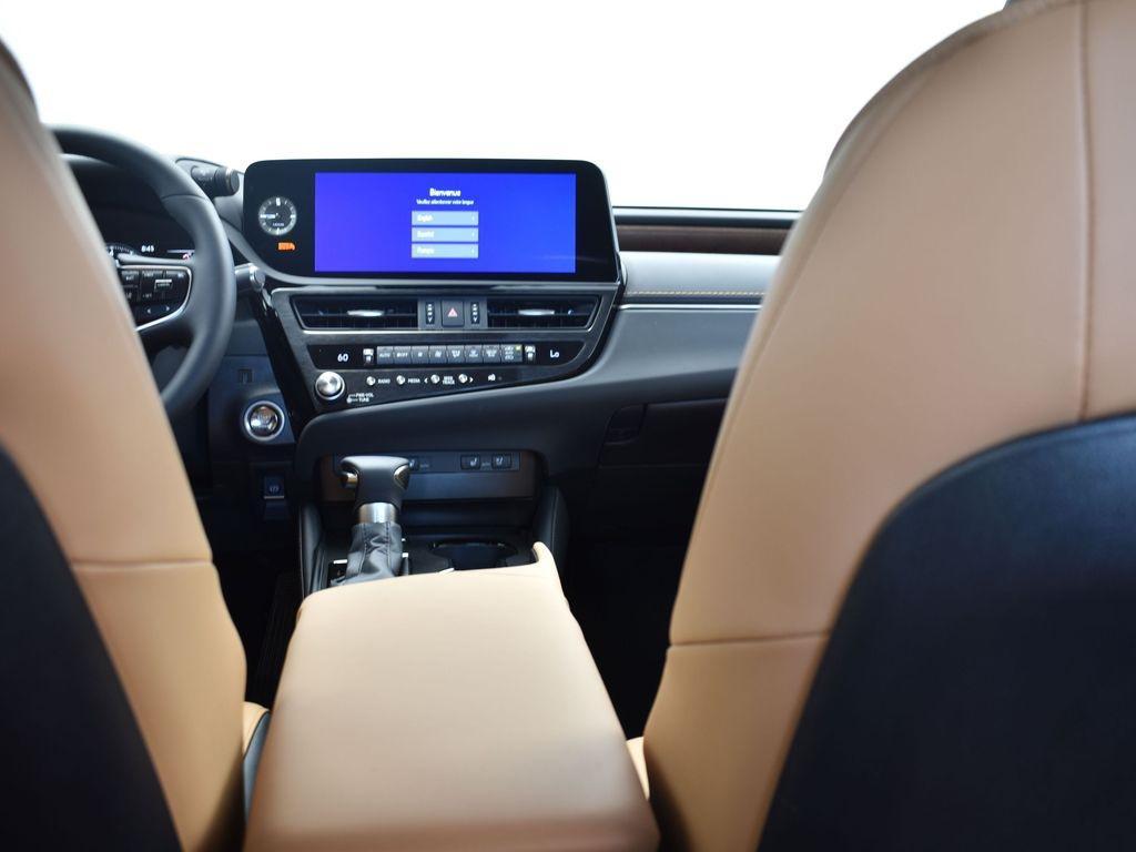 new 2025 Lexus ES 350 car, priced at $50,385