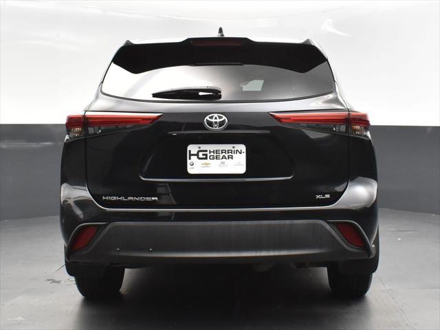 used 2020 Toyota Highlander car, priced at $24,000