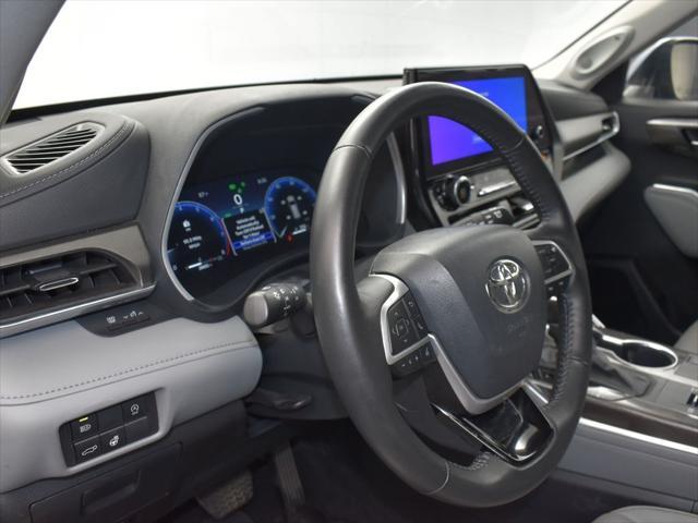 used 2024 Toyota Highlander car, priced at $41,970