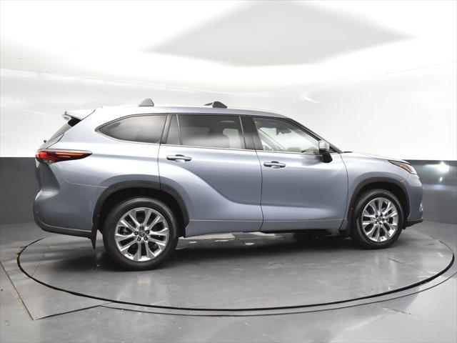 used 2024 Toyota Highlander car, priced at $41,970