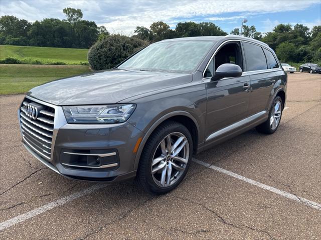 used 2018 Audi Q7 car, priced at $19,470