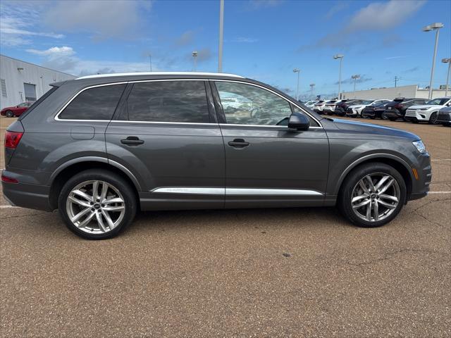 used 2018 Audi Q7 car, priced at $19,470