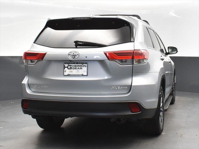 used 2018 Toyota Highlander car, priced at $25,970