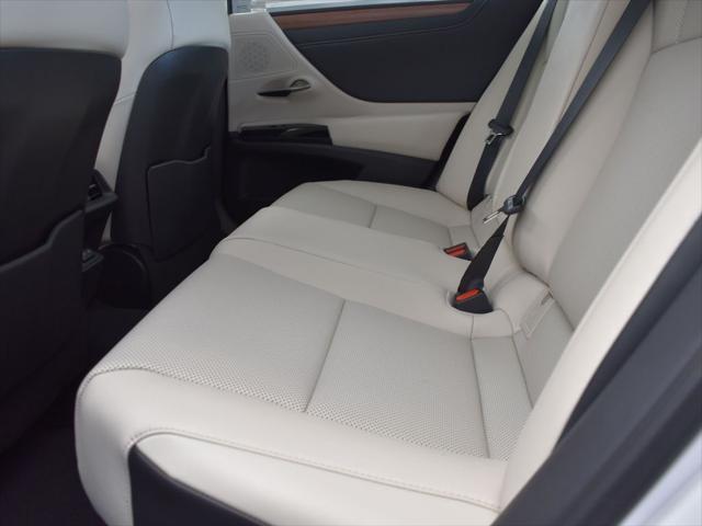 new 2025 Lexus ES 350 car, priced at $47,845