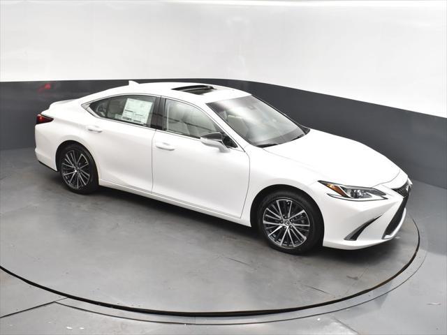 new 2025 Lexus ES 350 car, priced at $47,845