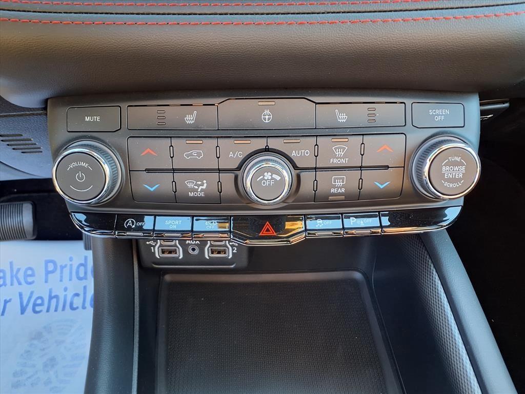 new 2025 Dodge Durango car, priced at $40,040