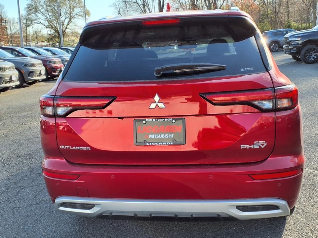 new 2025 Mitsubishi Outlander PHEV car, priced at $47,690