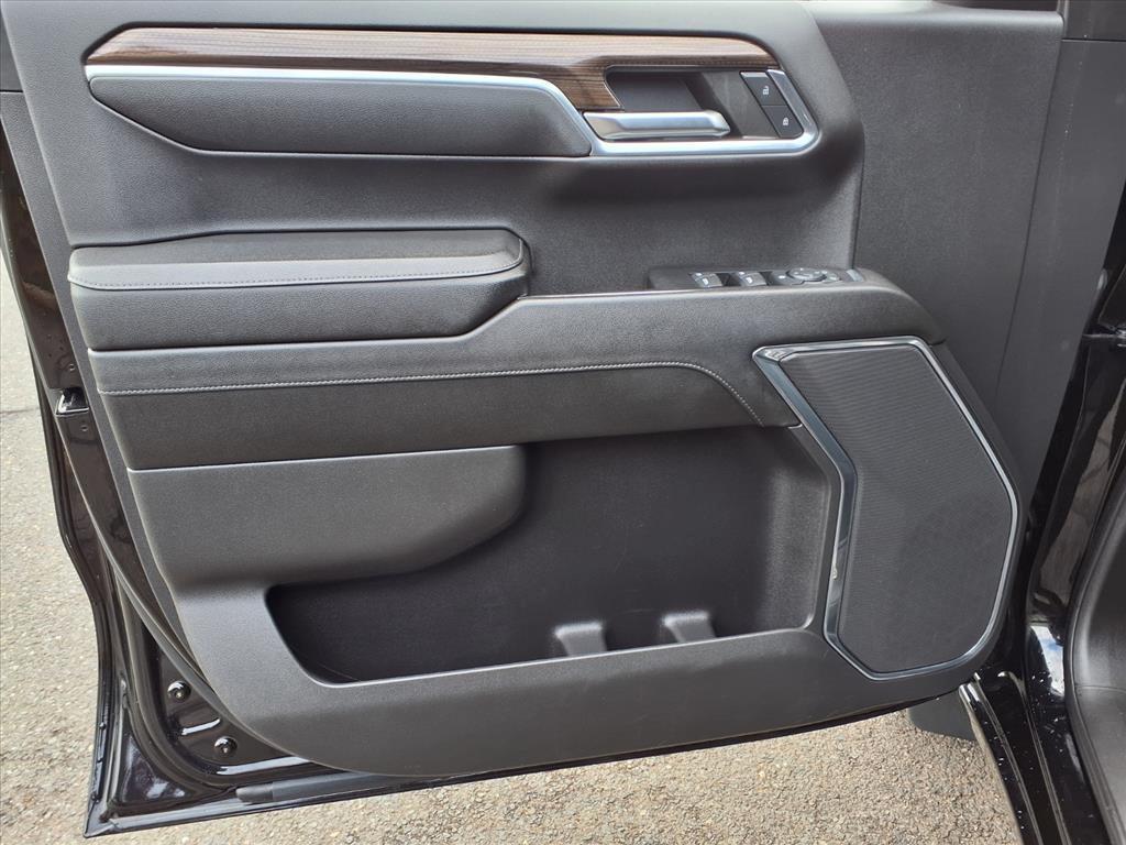 used 2023 Chevrolet Silverado 1500 car, priced at $38,990