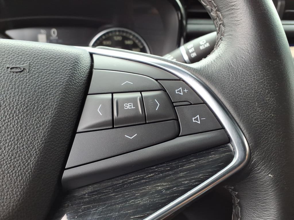 used 2023 Cadillac XT5 car, priced at $28,990