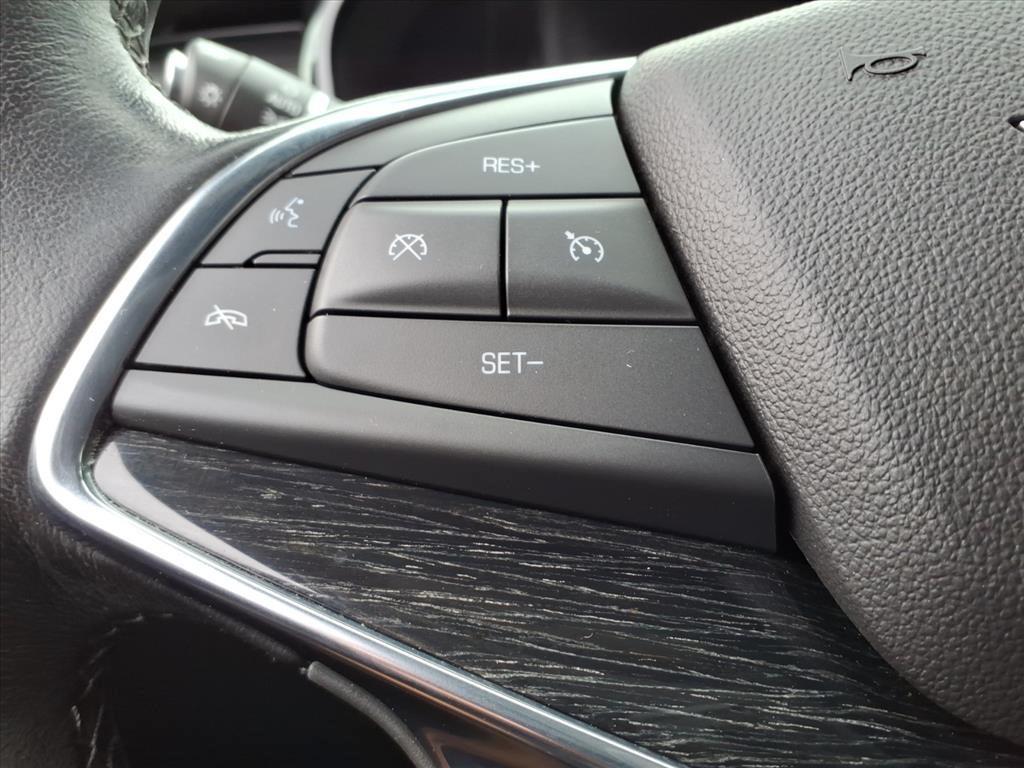 used 2023 Cadillac XT5 car, priced at $28,990