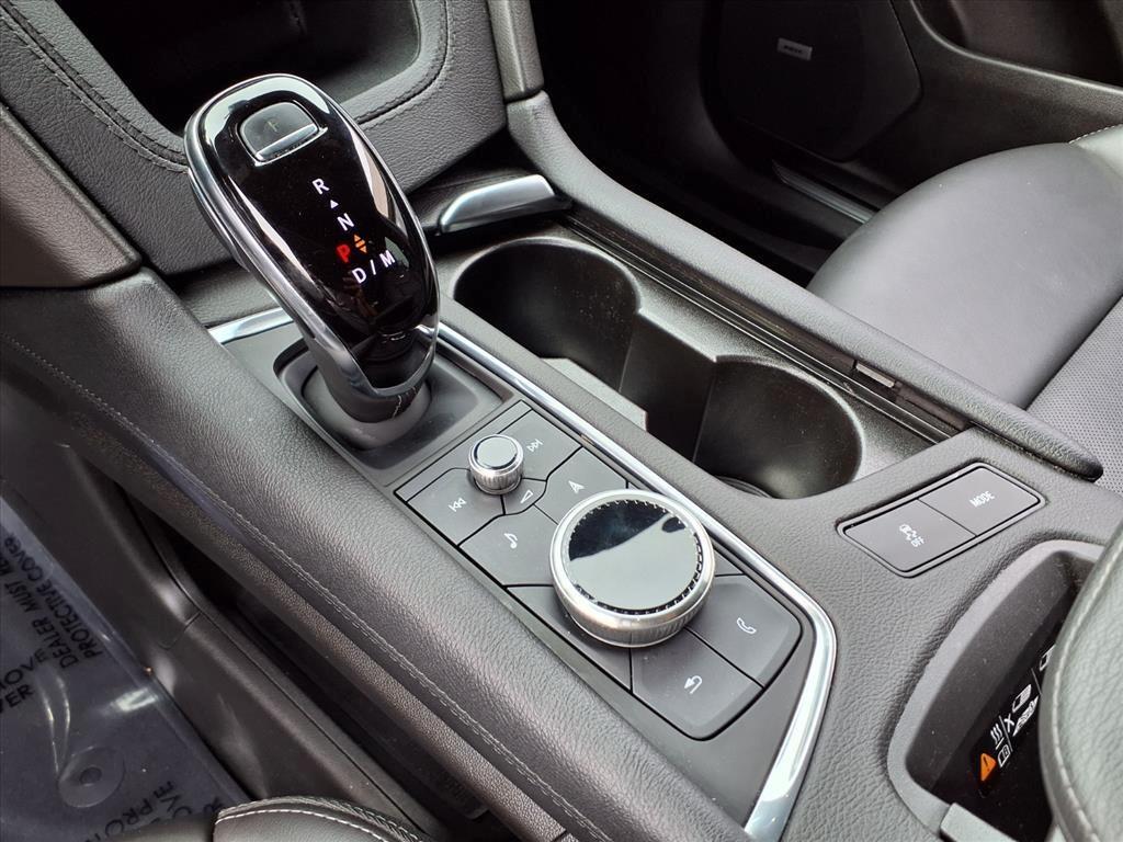 used 2023 Cadillac XT5 car, priced at $28,990