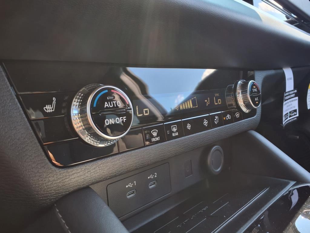 new 2025 Mitsubishi Outlander car, priced at $35,490
