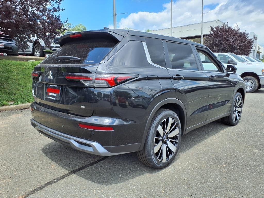 new 2025 Mitsubishi Outlander car, priced at $35,490