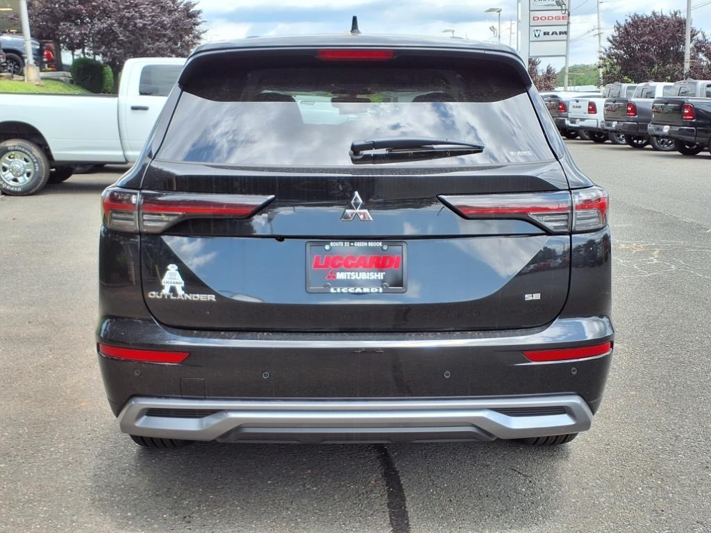 new 2025 Mitsubishi Outlander car, priced at $35,490