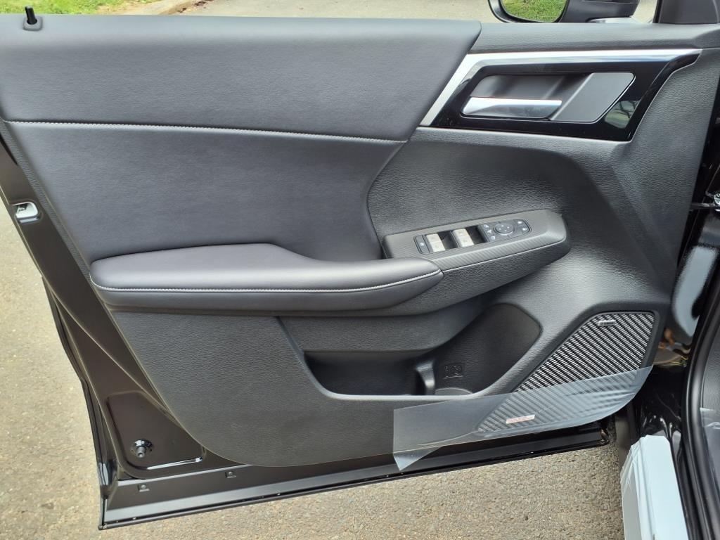 new 2025 Mitsubishi Outlander car, priced at $35,490