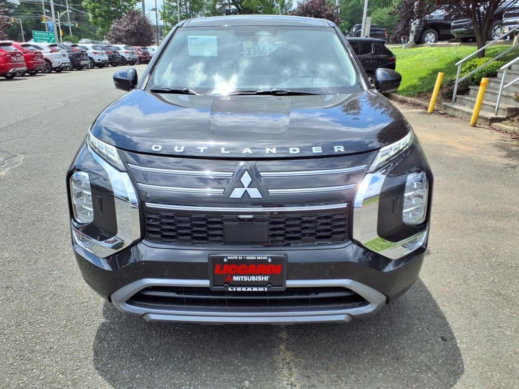 new 2025 Mitsubishi Outlander car, priced at $35,490