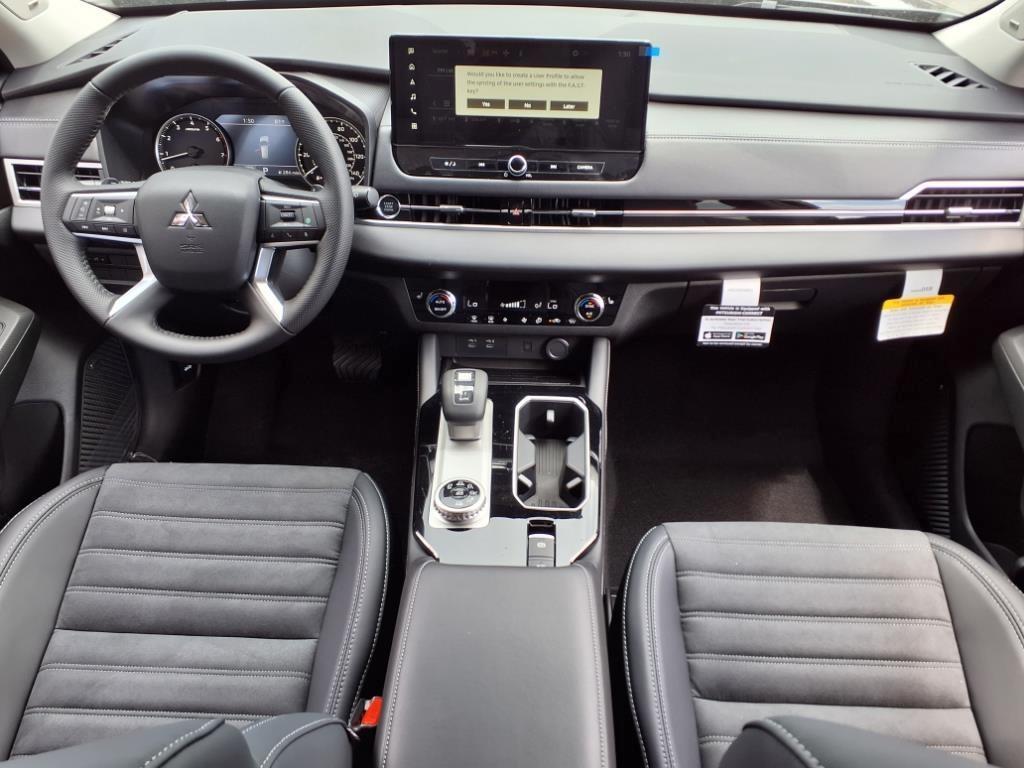 new 2025 Mitsubishi Outlander car, priced at $35,490